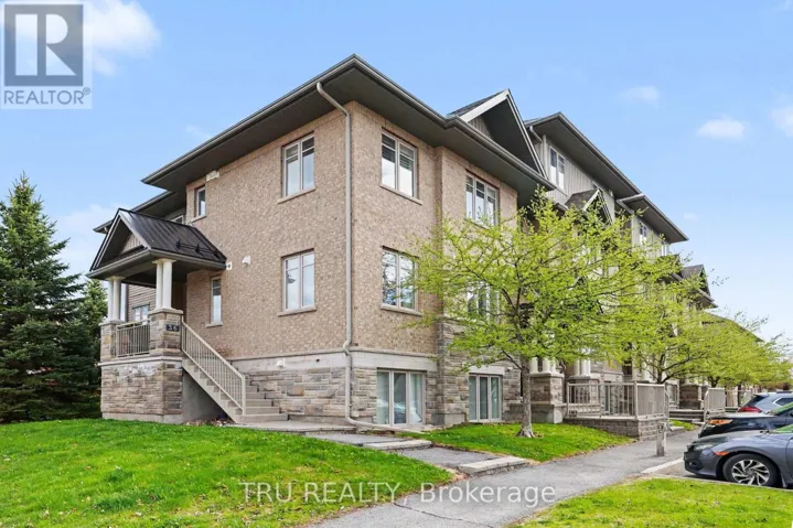 36 TAYSIDE PRIVATE, Ottawa, Ontario K2J2T3