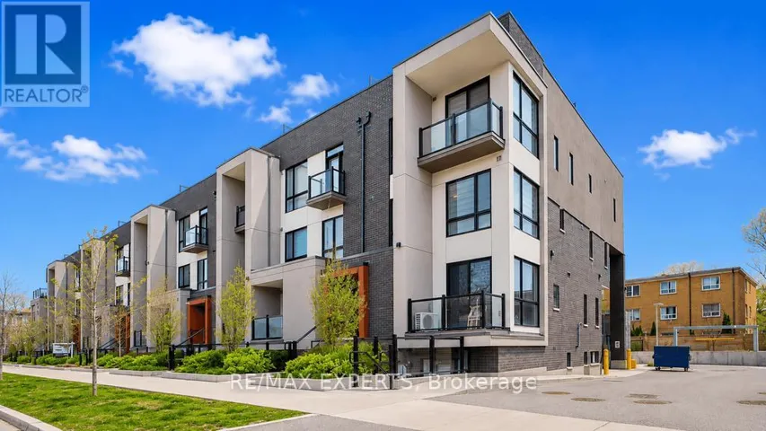 7 - 8 MARQUETTE AVENUE, Toronto (Englemount-Lawrence), Ontario M6A0E1
