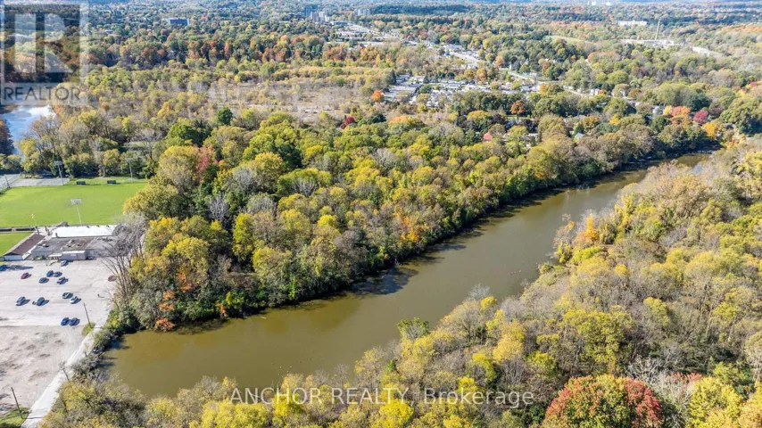 65 COVE ROAD, London South (South D), Ontario N6J1H8