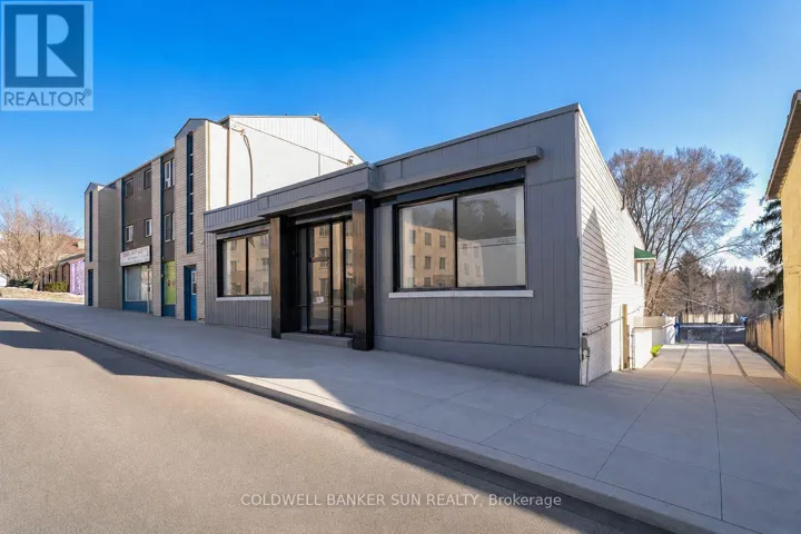 290 DUNDAS STREET, Woodstock (Woodstock - North), Ontario N4S1B2
