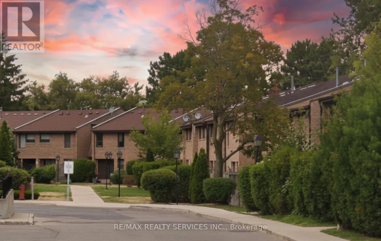 50 - 2605 WOODCHESTER DRIVE, Mississauga (Sheridan), Ontario L5K2E3