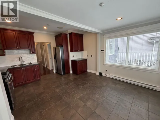 4585 COMMERCIAL STREET, Vancouver, British Columbia V5N4G8