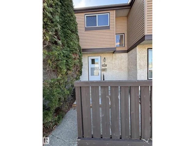587 KNOTTWOOD RD W NW, Edmonton, Alberta T6K2V6