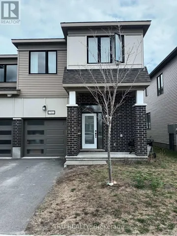 711 DERREEN AVENUE, Ottawa, Ontario K2S2Z2