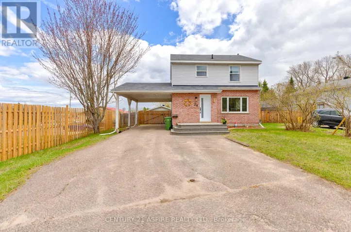 2A SELKIRK STREET, Petawawa, Ontario K8H3C1