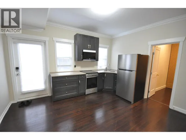 1628 SW MARINE DRIVE, Vancouver, British Columbia V6P6A9