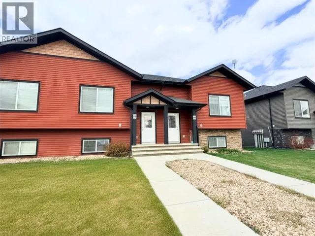 112 Mackenzie Ranch Way, Lacombe, Alberta T4L0K1