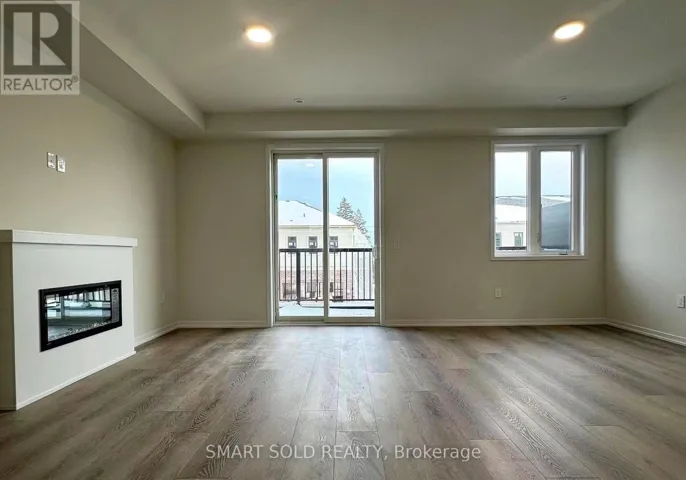 43 HELMKAY AVENUE, Richmond Hill, Ontario L4E1P3