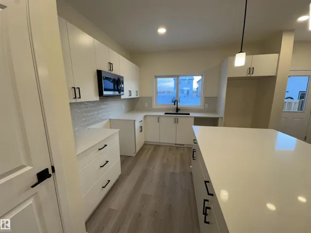 41 ETON LI, Spruce Grove, Alberta T7X4A9
