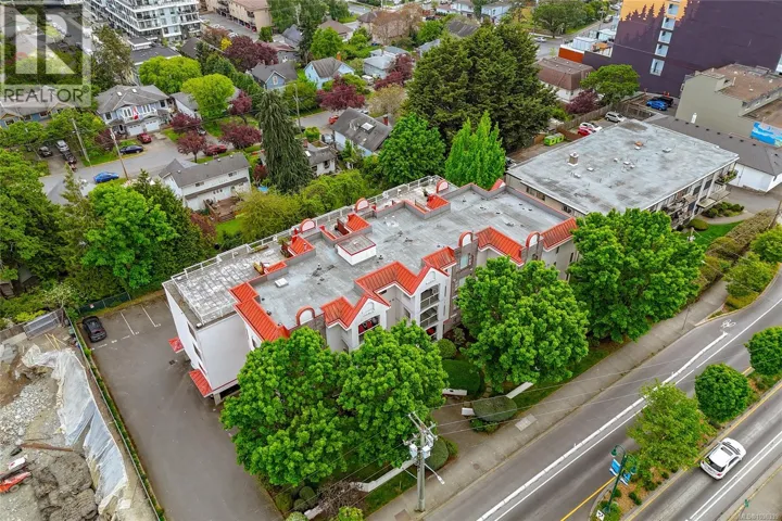 107 873 Esquimalt Rd, Esquimalt, British Columbia V9A3M5