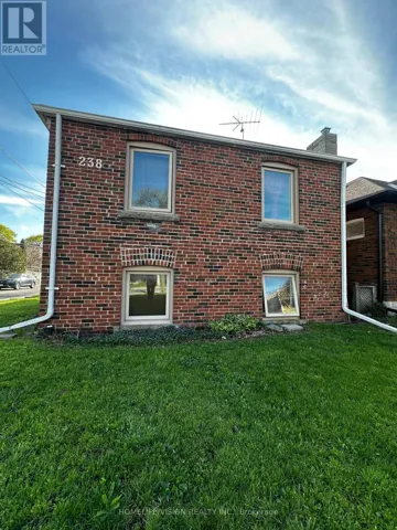 1 - 238 GLEBEMOUNT AVENUE, Toronto (Danforth Village-East York), Ontario M4C3V2