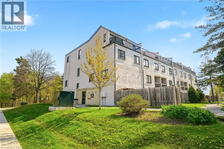 1066 FALGARWOOD Drive Unit# 154, Oakville, Ontario L6H2P3