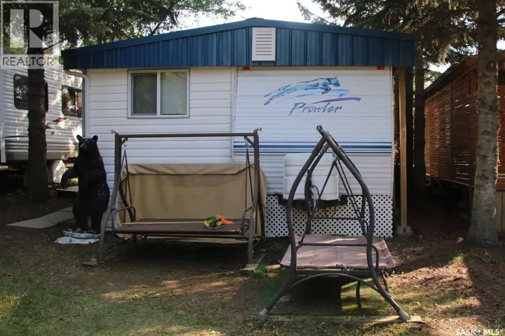 RV R # 18 Poplar Beach Resort, Wakaw Lake, Saskatchewan S0K9O7