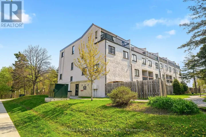 154 - 1066 FALGARWOOD DRIVE, Oakville (FA Falgarwood), Ontario L6H2P3