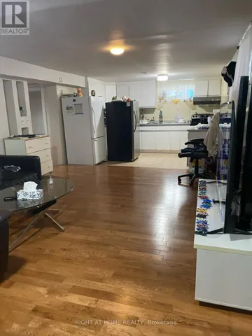 22 BLUE HAVEN CRESCENT, Toronto (Humbermede), Ontario M9M1W5