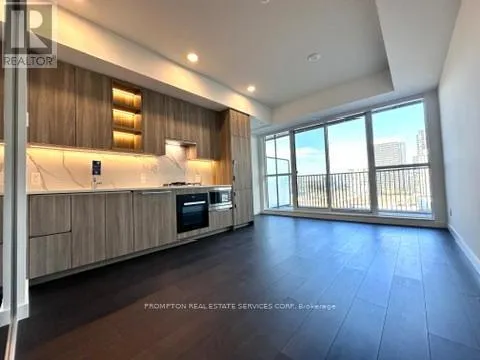 642 - 18 ESTHER SHINER BOULEVARD, Toronto (Bayview Village), Ontario M2K0J7