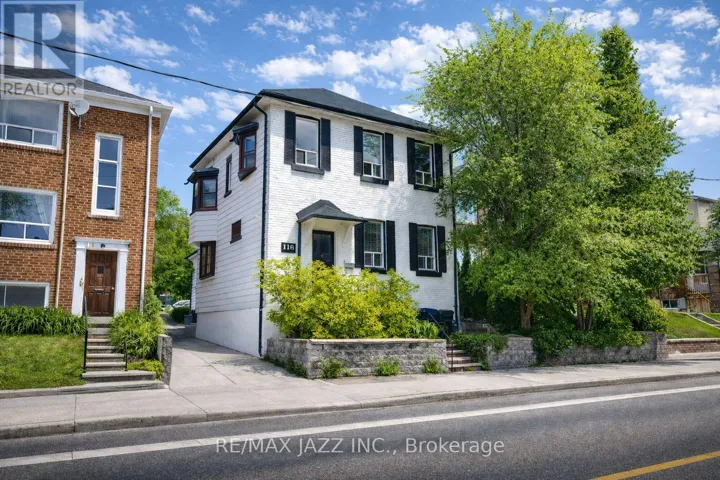 3 - 118 EASTWOOD ROAD, Toronto (Woodbine Corridor), Ontario M4L2C9