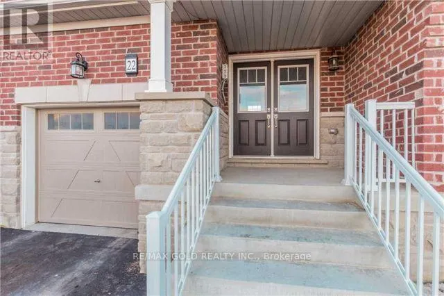 22 CLINTON STREET, Brampton (Northwest Brampton), Ontario L7A4K8