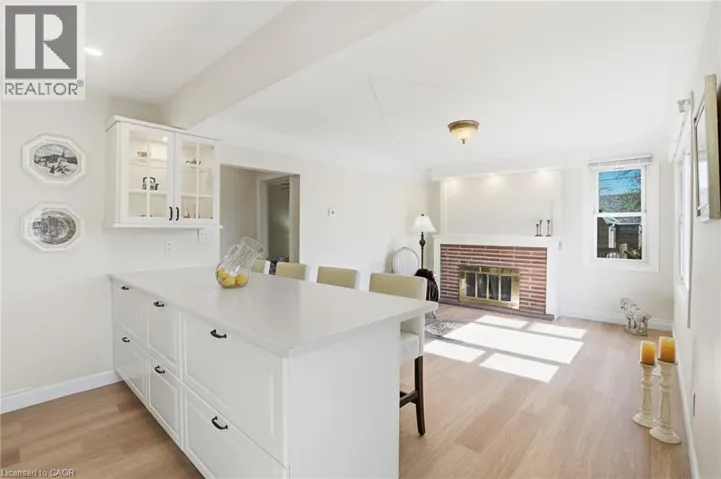 894 GARTH Street, Hamilton, Ontario L9G4K9