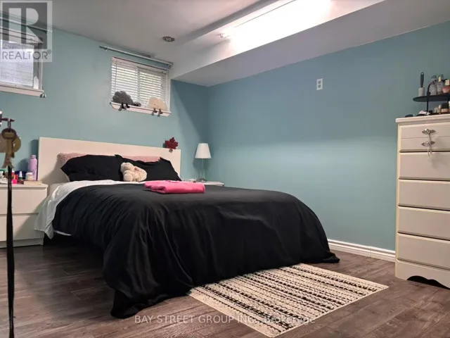 35 CAIRNSIDE CRESCENT, Toronto (Pleasant View), Ontario M2J3M9