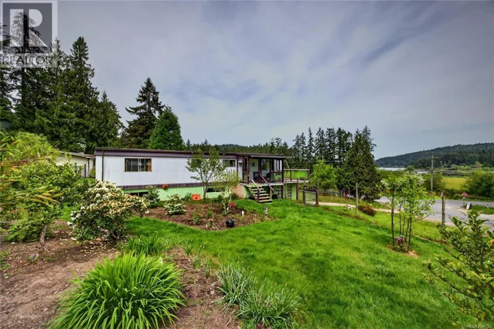 104 Mobrae Ave, Salt Spring, British Columbia V8K1K1
