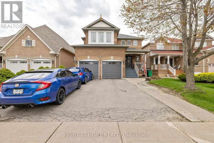 8 FLETCHERS CREEK BOULEVARD, Brampton (Fletcher's Creek Village), Ontario L6X4R6