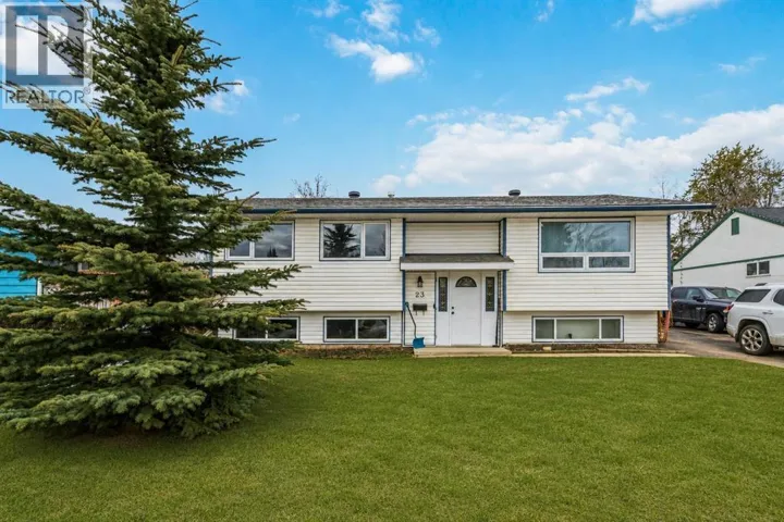 23 Clark Crescent, Fort McMurray, Alberta T9H1M8