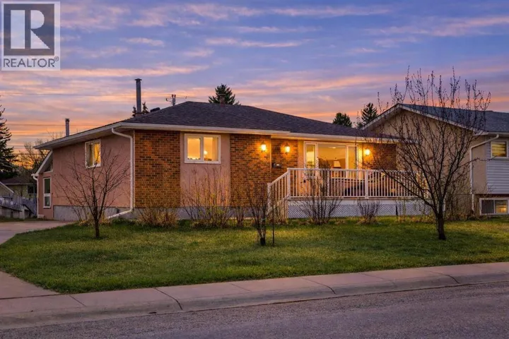 247 Huntford Way NE, Calgary, Alberta T2K3Z9
