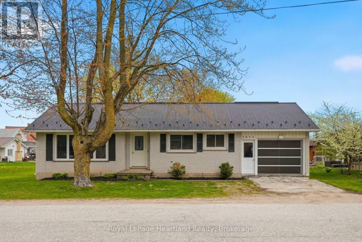 2055 JOHN STREET, Howick, Ontario N0G1X0