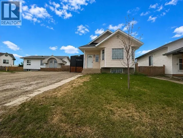 8128 95 Street, Grande Prairie, Alberta T8V7G3