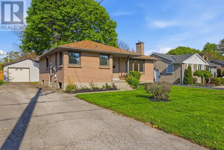 196 DAWN DRIVE, London East (East H), Ontario N5W4X1