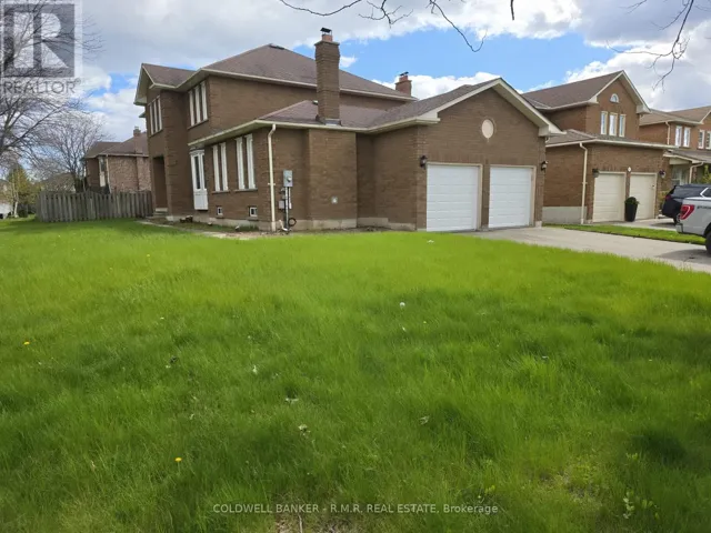 11 FOSTER CRESCENT, Whitby (Rolling Acres), Ontario L1R1W1