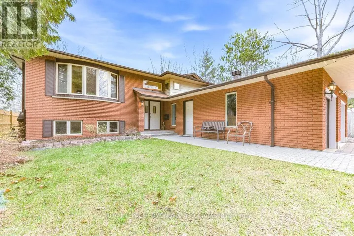 1411 VICTORIA STREET, Petawawa, Ontario K8H3K4