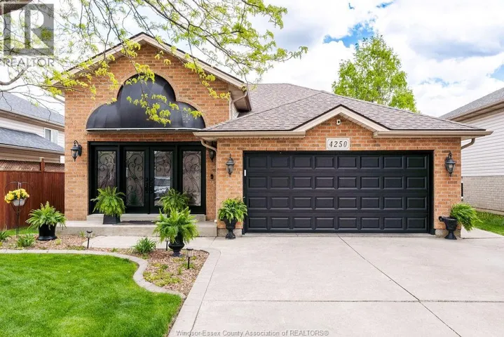 4250 Canberra AVENUE, Windsor, Ontario N9G3E8