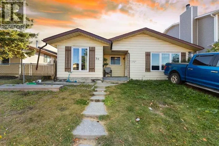 20 castlegrove Way NE, Calgary, Alberta T3J1T7