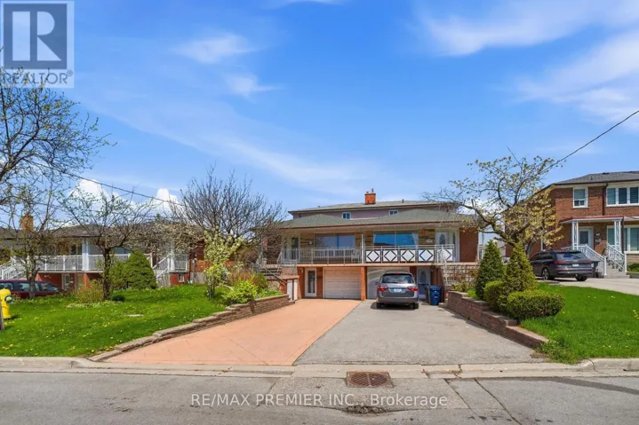 40 DONOFREE ROAD, Toronto (Maple Leaf), Ontario M6L2P5