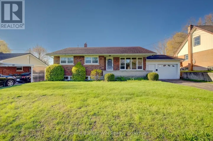 560 PRINCE CHARLES STREET, Wellington North (Mount Forest), Ontario N0G2L3