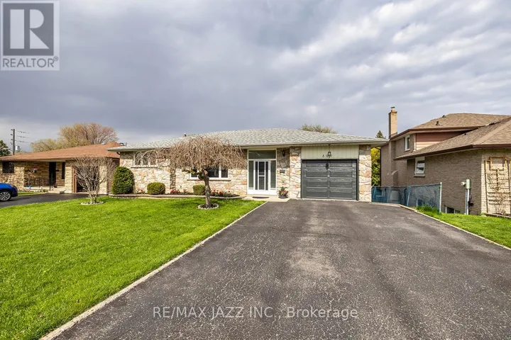 397 FAIRLAWN STREET, Oshawa (McLaughlin), Ontario L1J4R2