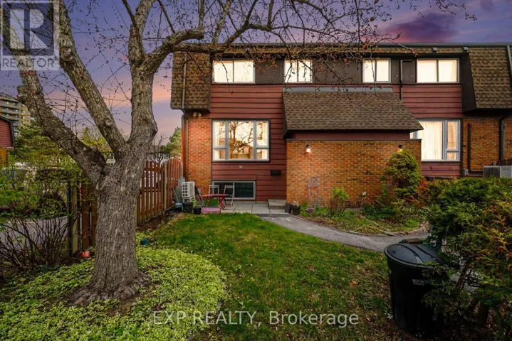 33 - 7A BANNER ROAD, Ottawa, Ontario K2H8T3