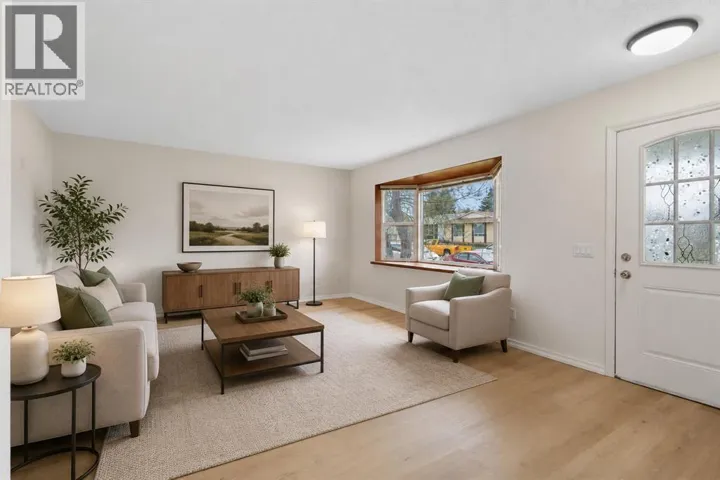 268 Madeira Place NE, Calgary, Alberta T2A5T1