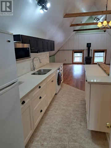 New microwave and counter tops