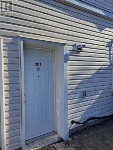 Separate Apt. Entrance