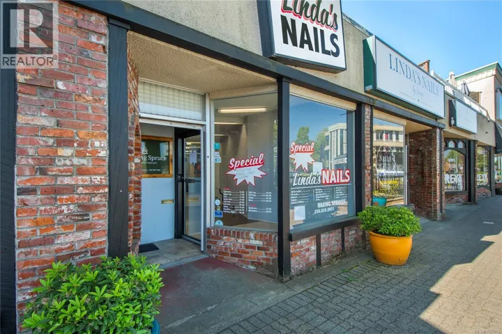 1068 Shoppers Row, Campbell River, British Columbia V9W2C6