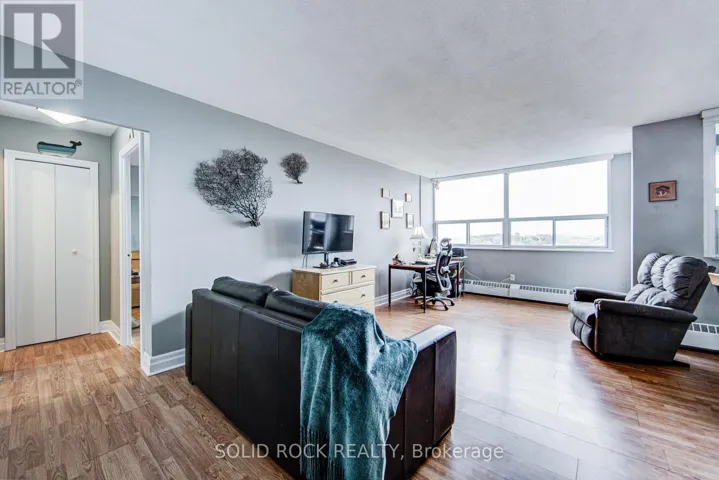 810 - 451 THE WEST MALL W, Toronto (Etobicoke West Mall), Ontario M9C1G1