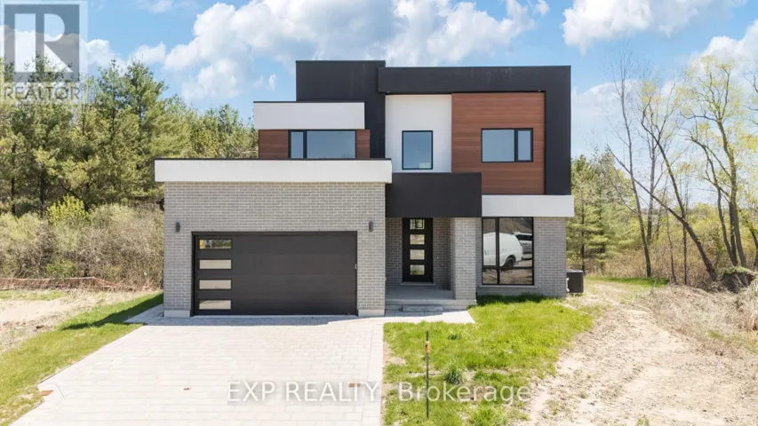 204 MERRITT COURT, North Middlesex (Parkhill), Ontario N0M2K0