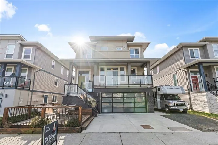 45582 MEADOWBROOK DRIVE, Chilliwack Proper South, Chilliwack, British Columbia V2P0G6