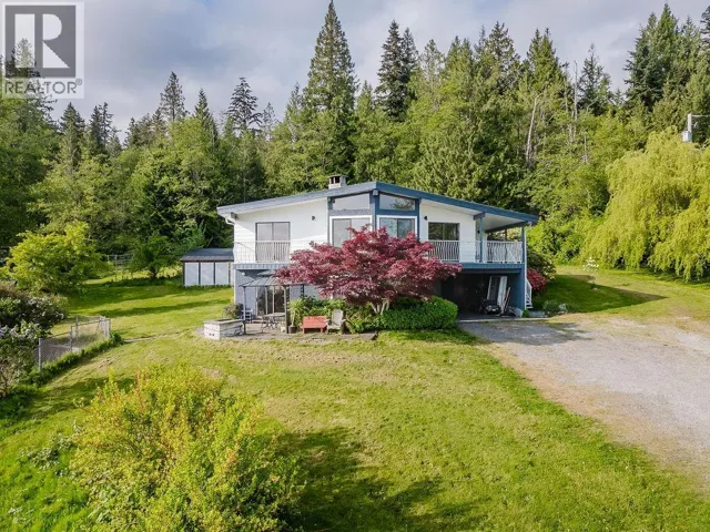 1972 RANCH ROAD, Roberts Creek, British Columbia V0N2W5