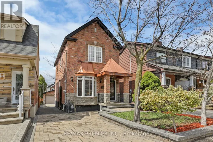 196 BLACKTHORN AVENUE, Toronto (Weston-Pellam Park), Ontario M6N3H8