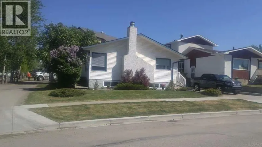 5424 51 Avenue, Rocky Mountain House, Alberta T4T1E8