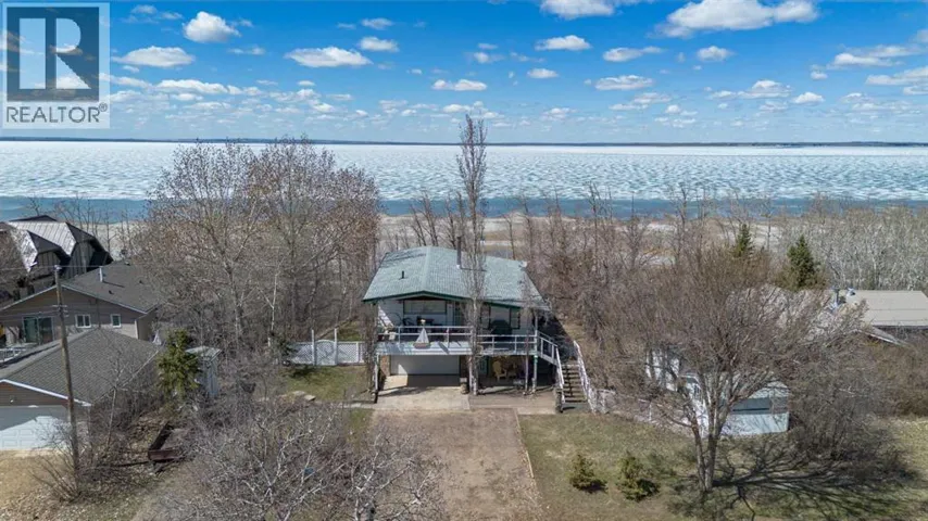 44 Lakeview Avenue, White Sands, Alberta T0C2L0